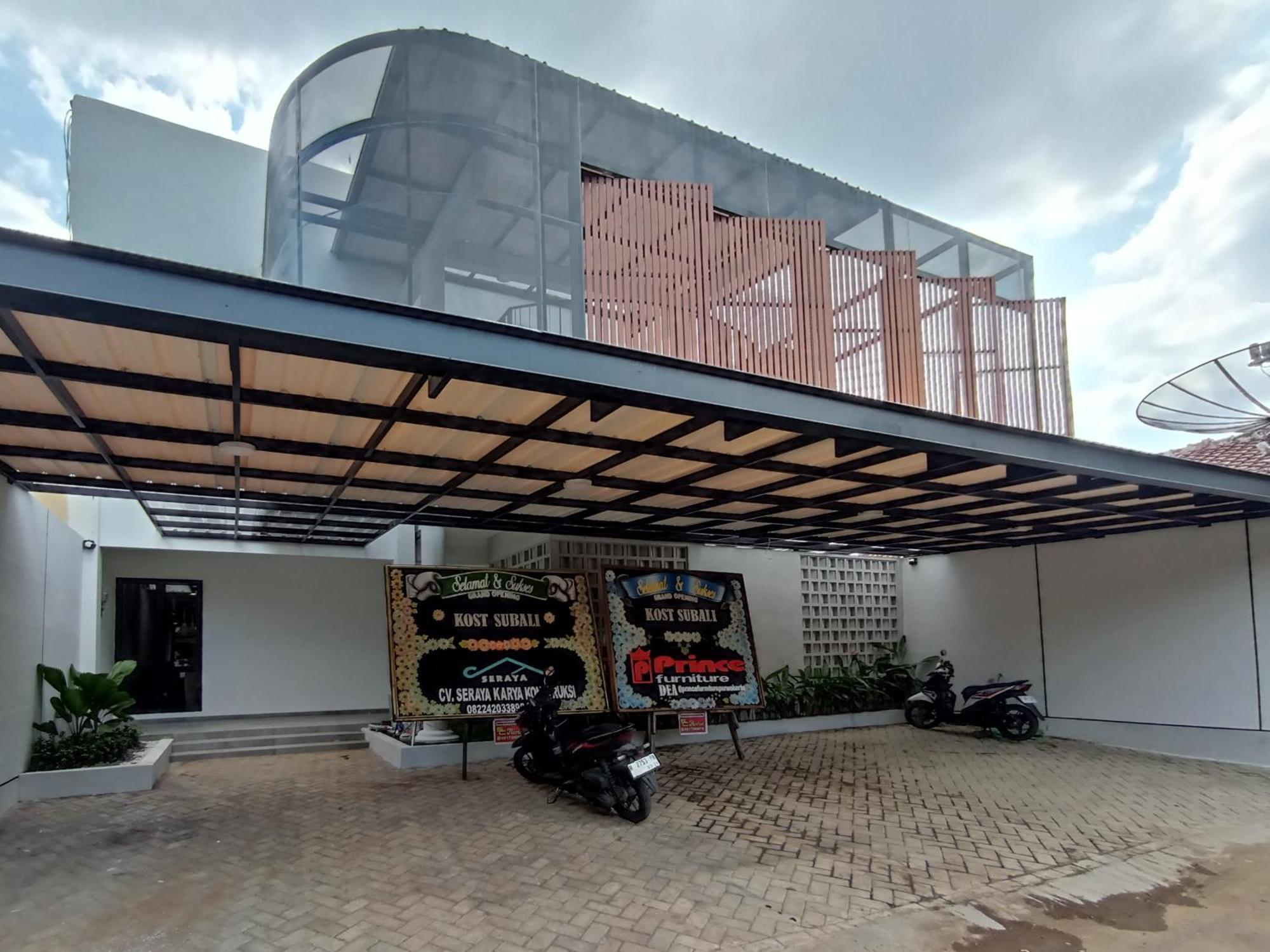 Urbanview Hotel Subali Purwokerto Exterior photo